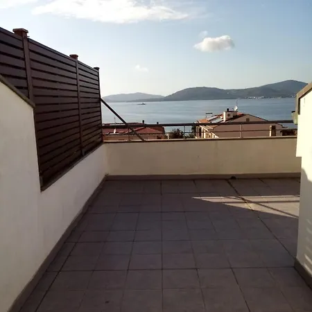 Casa Gabma Mansarda Con Terrazza Vista Mare Vicino Alghero